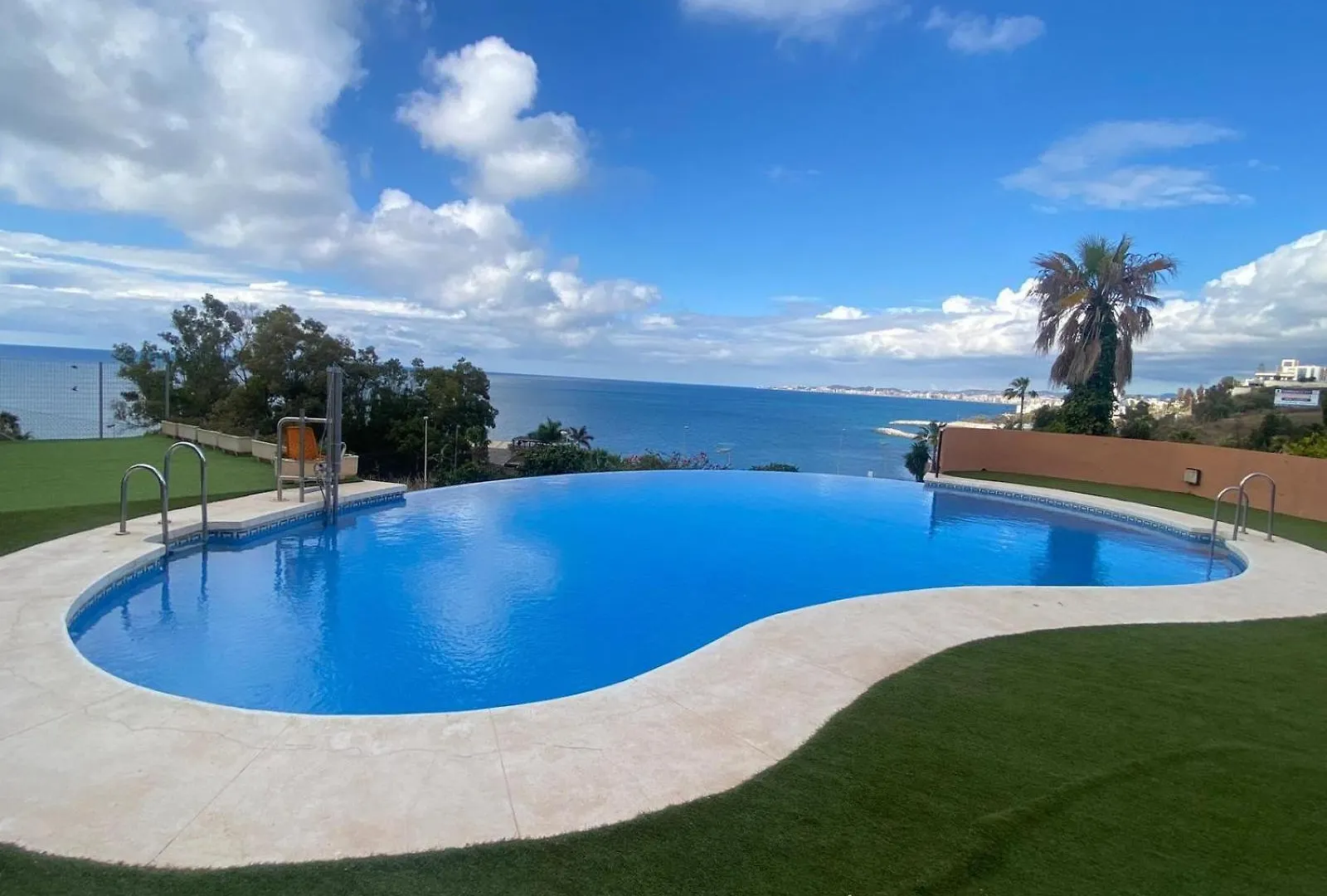 Complejo Navio Villa Benalmadena 0*,